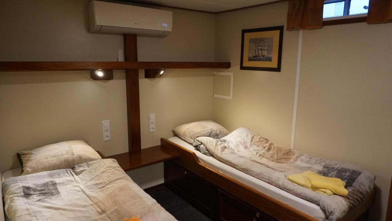 Hotelboat Angeline อัมสเตอร์ดัม ภายนอก รูปภาพ