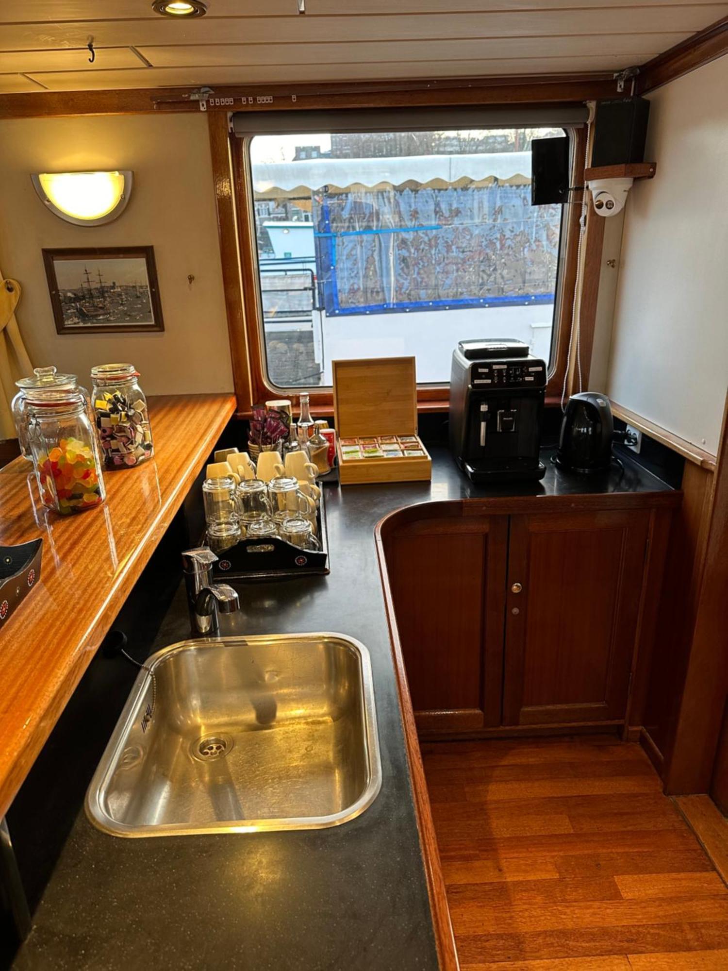 Hotelboat Angeline อัมสเตอร์ดัม ภายนอก รูปภาพ