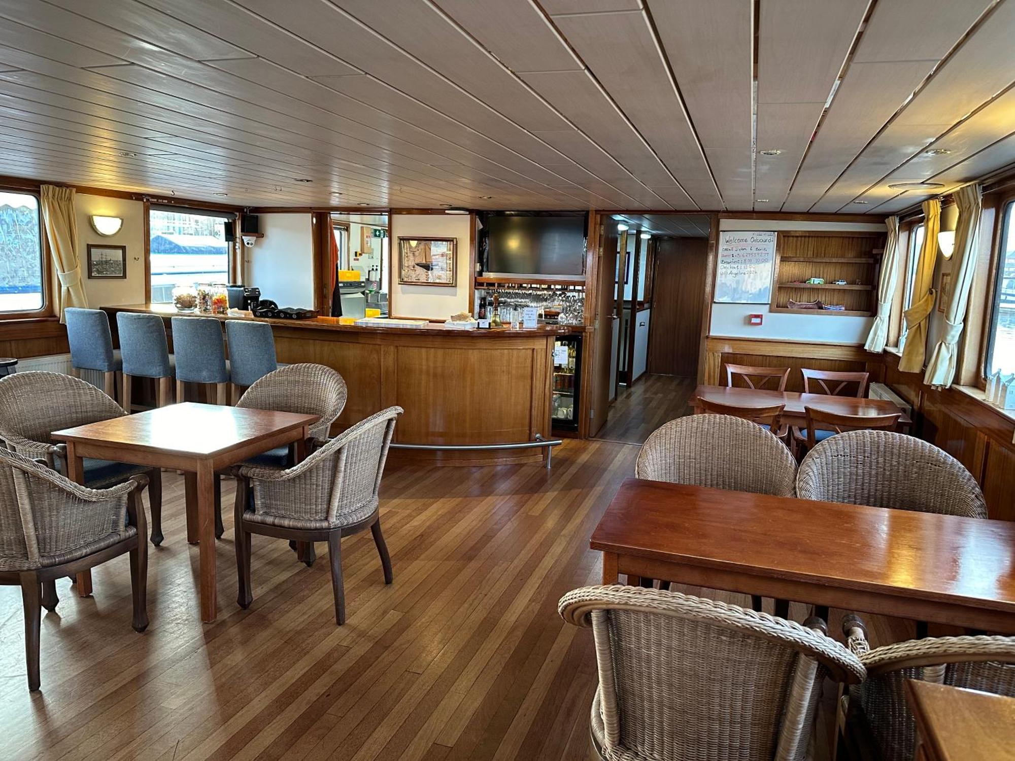 Hotelboat Angeline อัมสเตอร์ดัม ภายนอก รูปภาพ