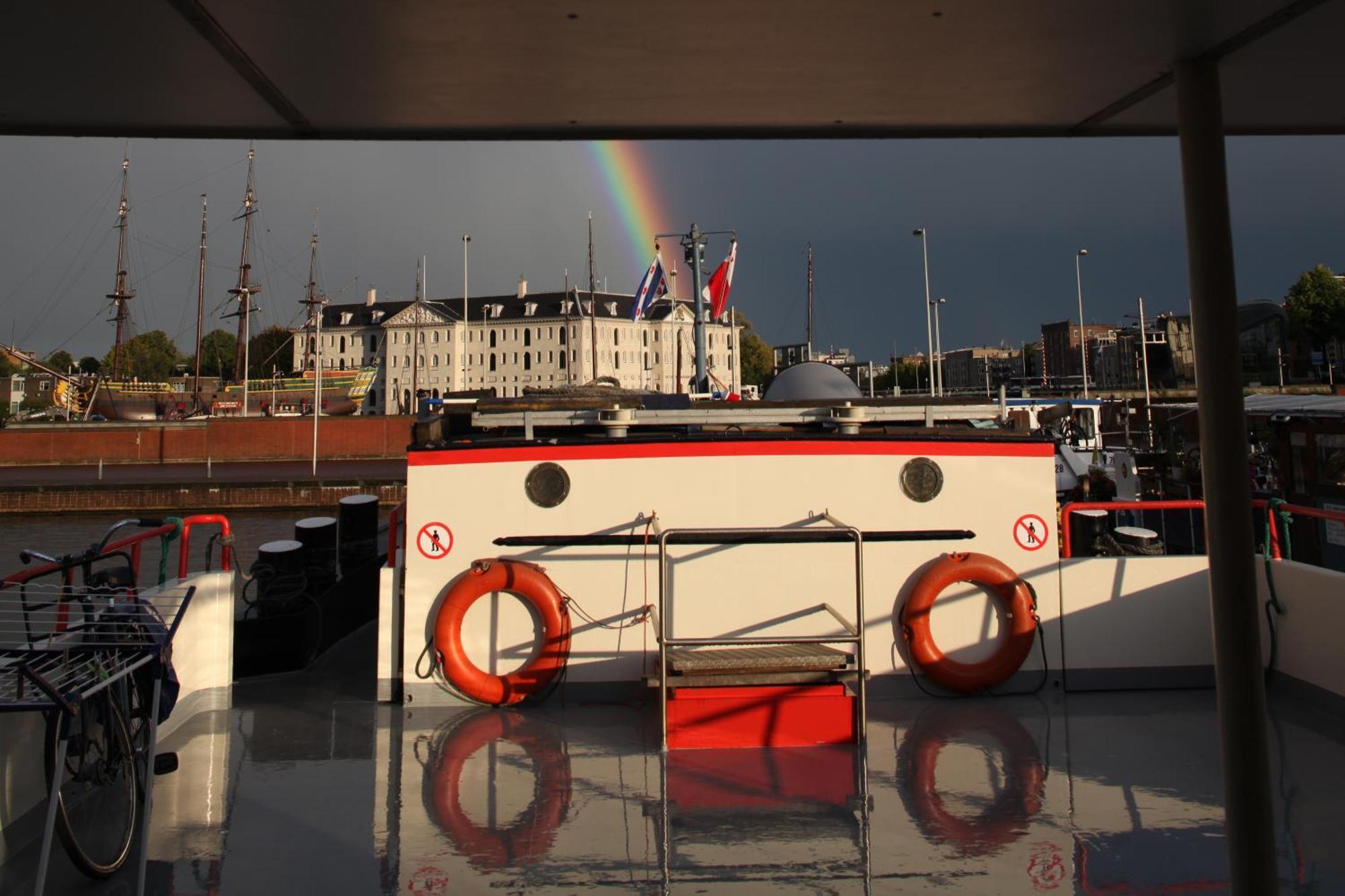 Hotelboat Angeline อัมสเตอร์ดัม ภายนอก รูปภาพ